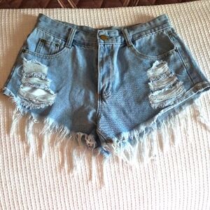 Trendy Distressed Frayed Hem Jean Shorts